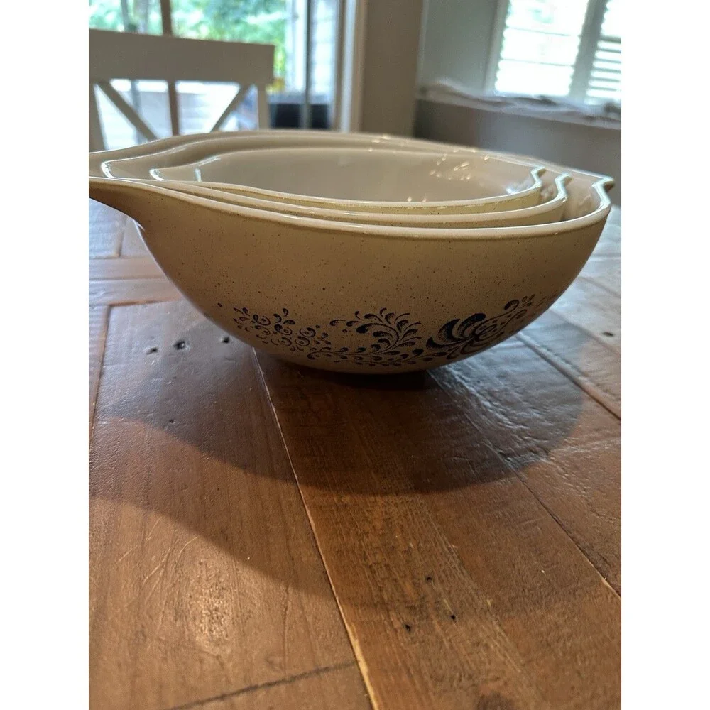Vintage Pyrex Homestead 3pc Nesting Bowls